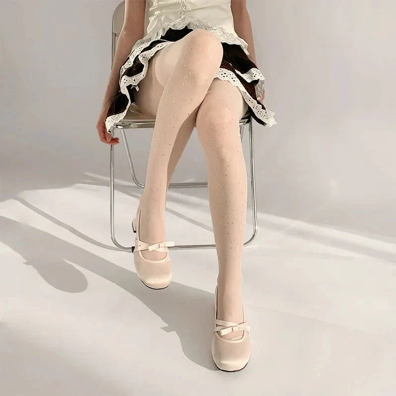 Tenké dámské punčocháče s lesklými prvky