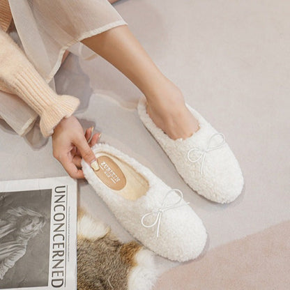 Teplé kožešinové pantofle s mašlí