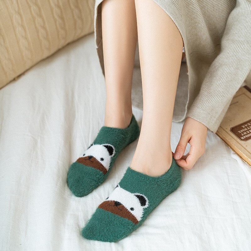 Teplé dámské kotníkové ponožky s plyšovým medvídkem