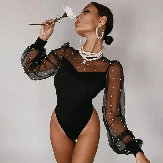 Body s dlouhým rukávem a perlami