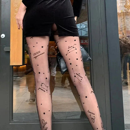 Tenké punčocháče s astrologickým motivem