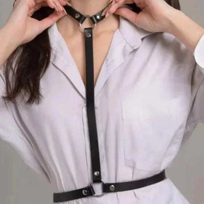 Hrudní postroj s ohrnutím