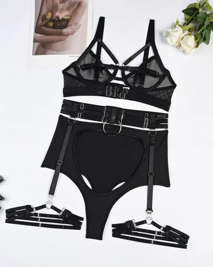 Souprava spodního prádla s podprsenkou ze síťoviny a kalhotkami s vysokým pasem