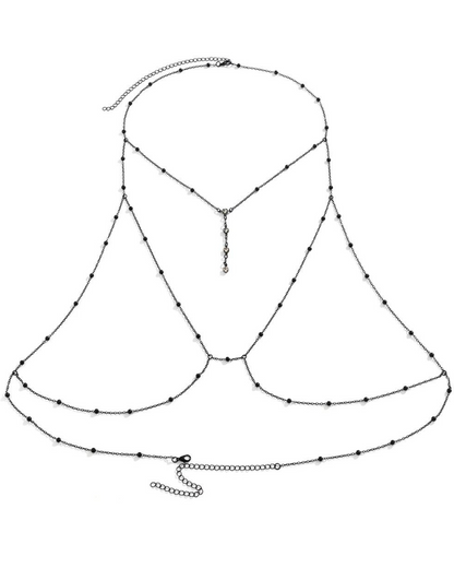 Černý náprsní řetěz