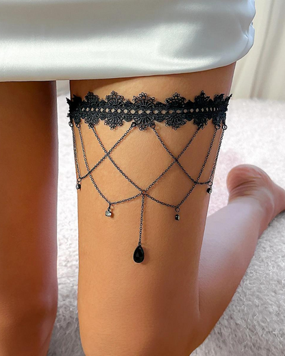 Řetízek na stehno s krajkovým lemem