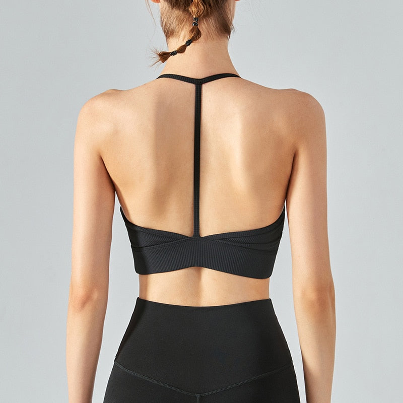 Žebrovaný sportovní top s ramínky