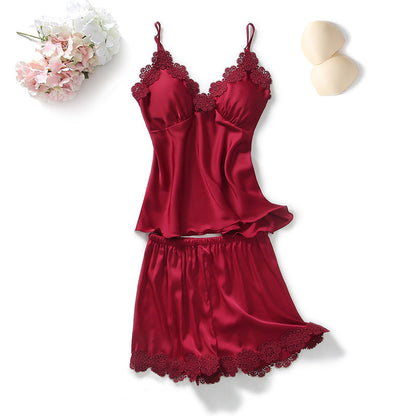 Dámské saténové pyžamo s ramínky a krajkou