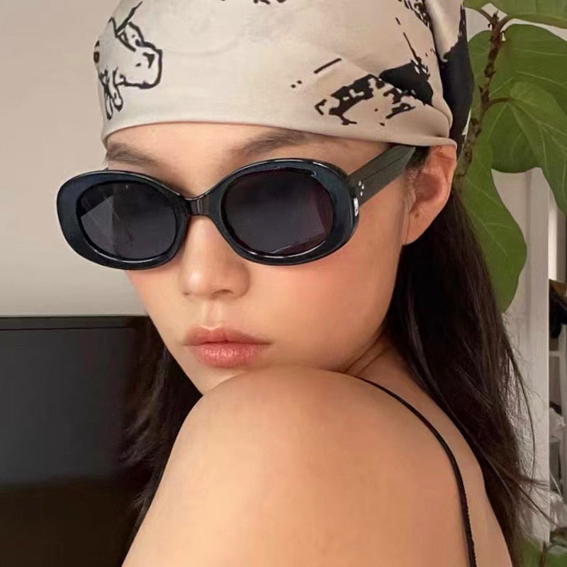 Dámské oválné sluneční brýle