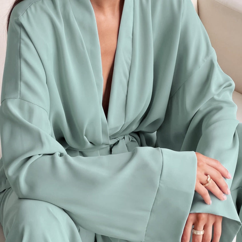 Dlouhá, elegantní sada domácího oblečení s úvazky