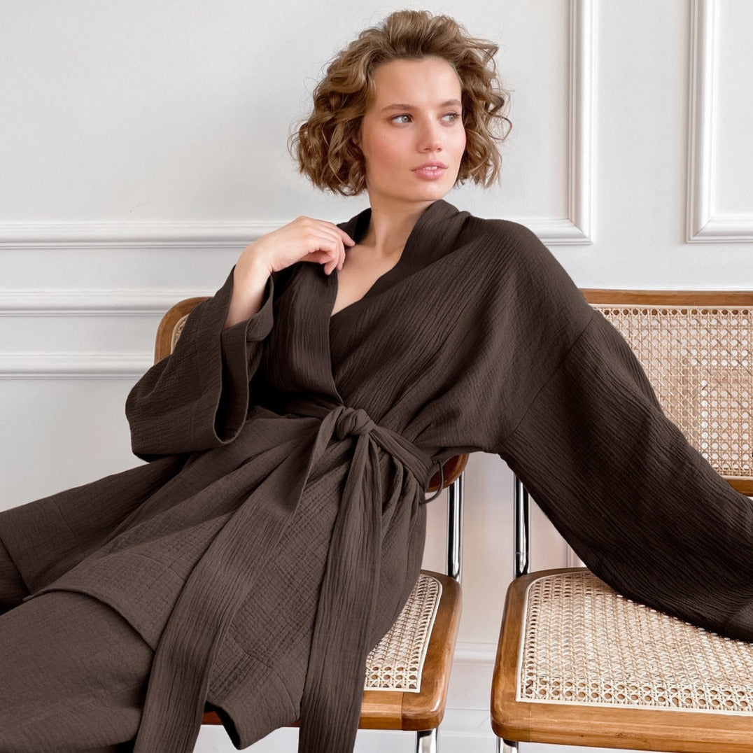 Dlouhý volný střih domácího oblečení s vázáním