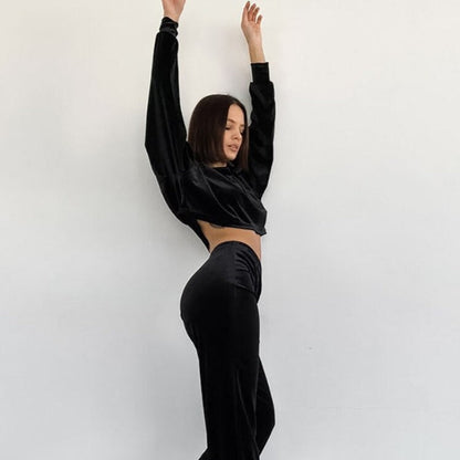 Dlouhý sametový set domácího oblečení s odhalenými rameny