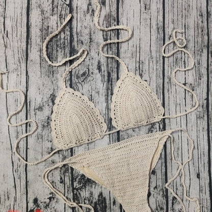 Dvoudílné jednobarevné háčkované bikiny