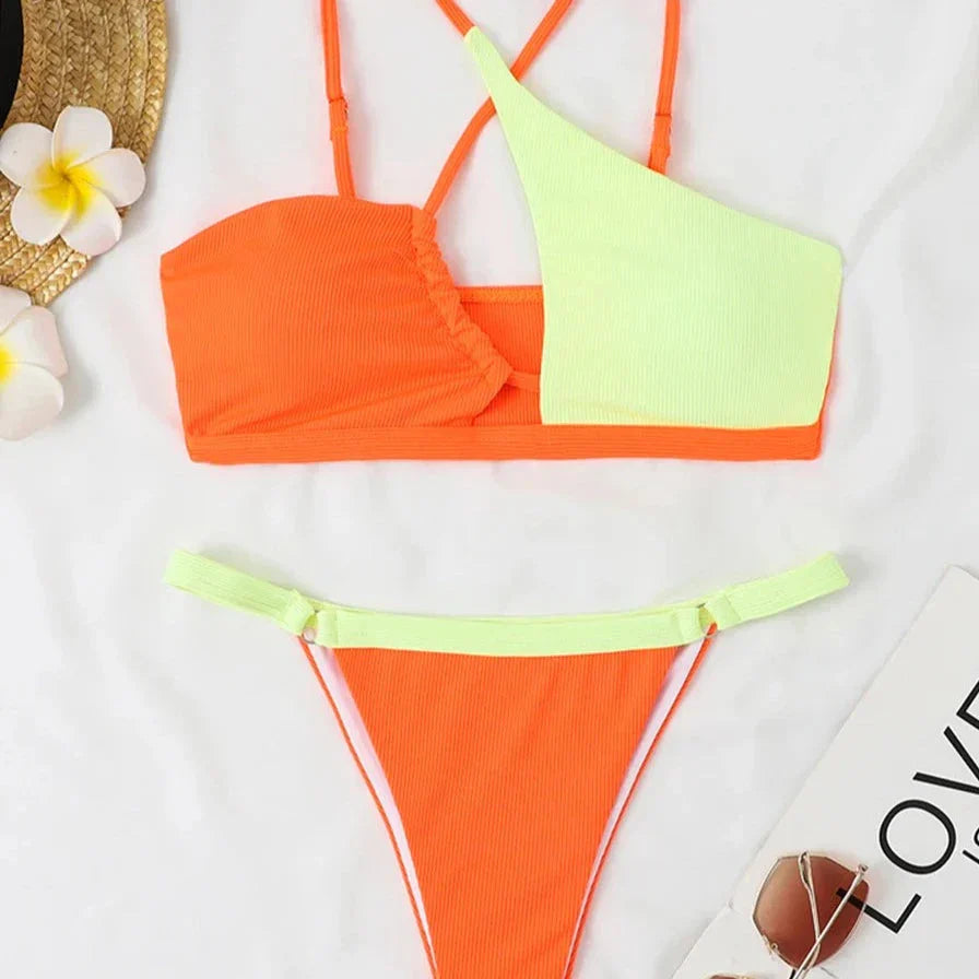 Dvoudílné kontrastní bikiny