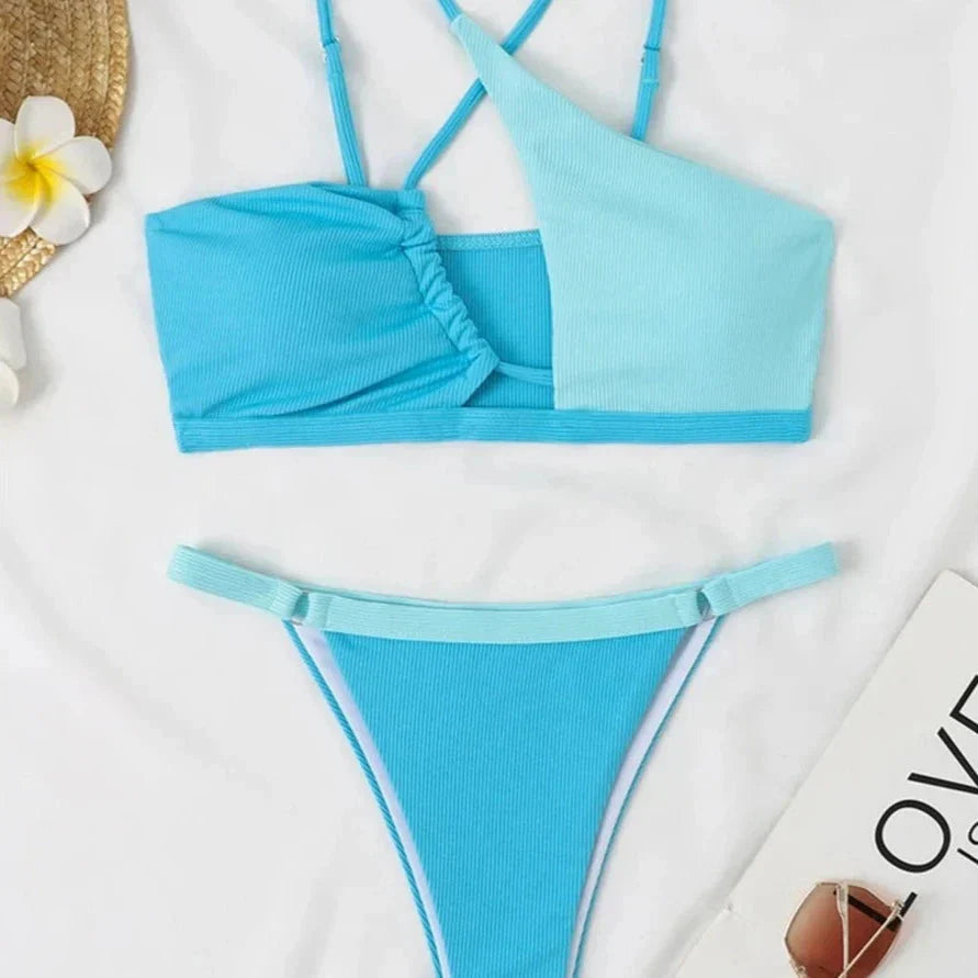 Dvoudílné kontrastní bikiny