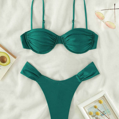 Dvoudílné bikiny s volánkem v jednobarevném provedení