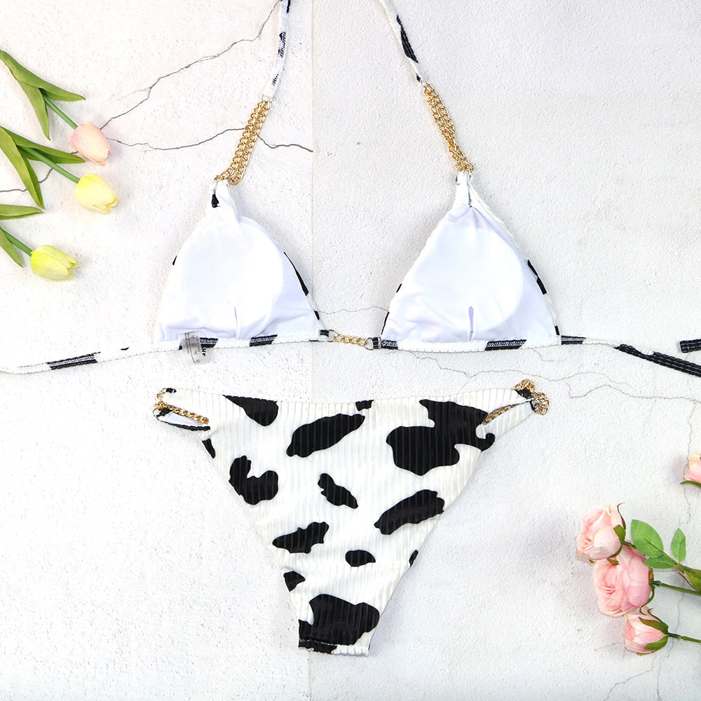 Dvoudílné bikiny s řetízkovými nášivkami