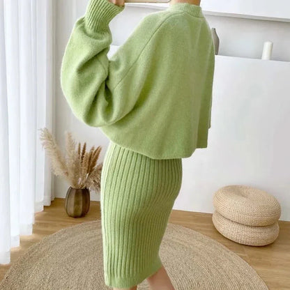 Pletená souprava domácího oblečení s šaty