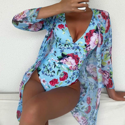 Klasické jednodílné plavky s přehozem