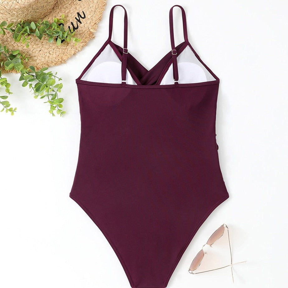 Klasické jednodílné plavky s volánkem