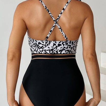 Klasické jednodílné plavky s volánky