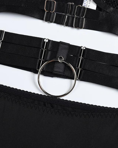 Souprava spodního prádla s podprsenkou ze síťoviny a kalhotkami s vysokým pasem