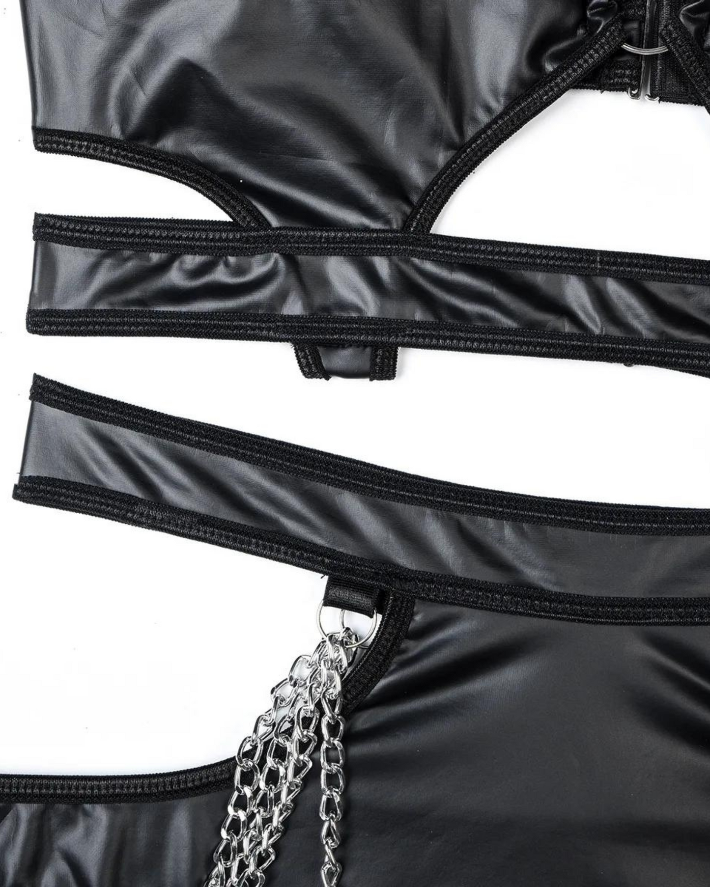 Sada spodního prádla s řetízky