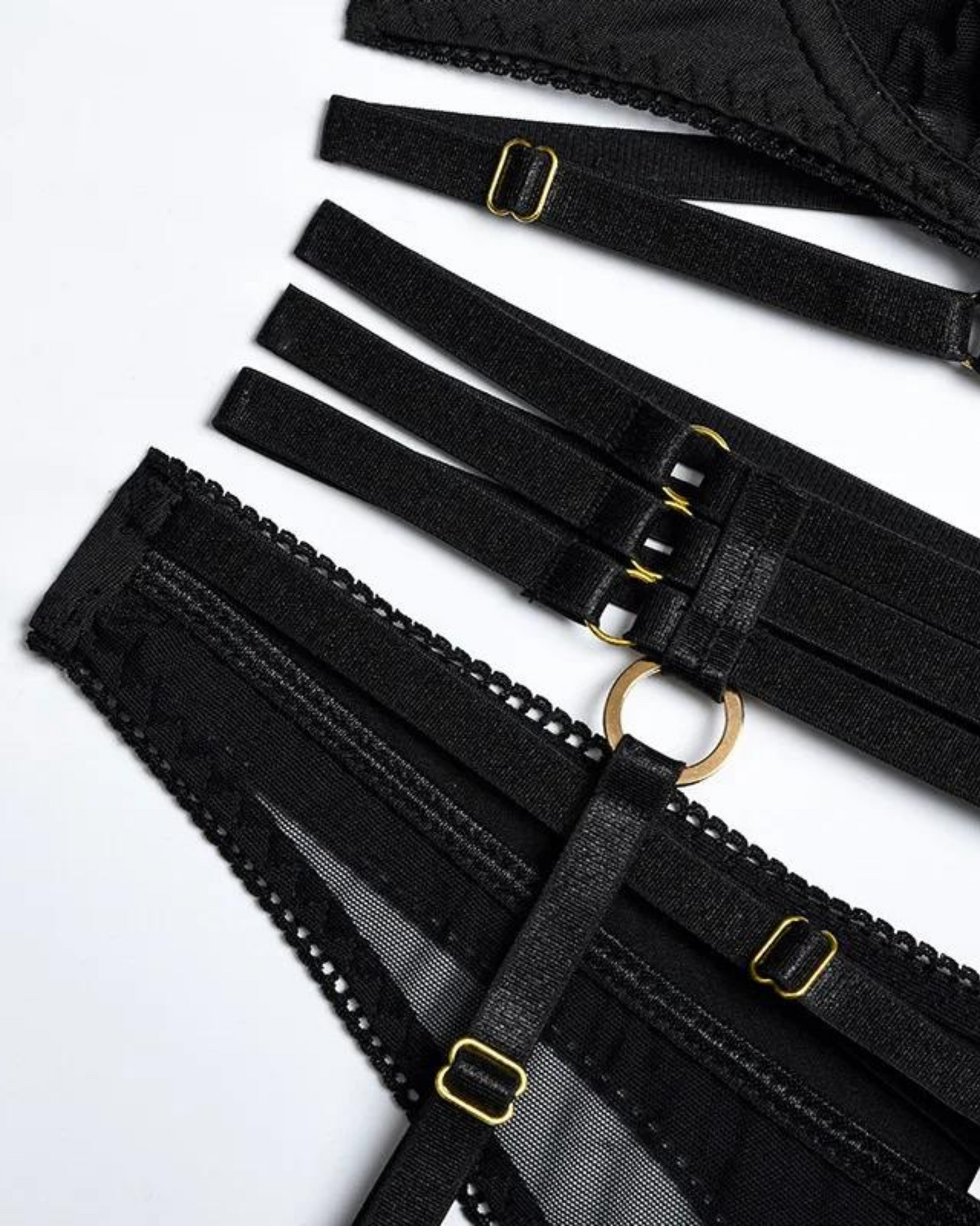 Smyslná sada spodního prádla s nastavitelnými ramínky