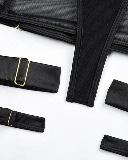 4dílný set spodního prádla se sukní