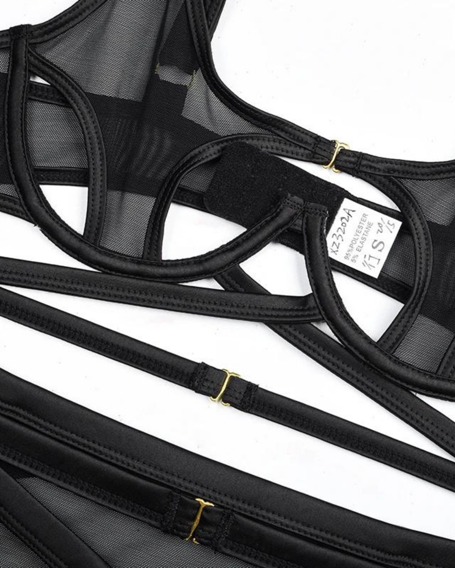 4dílný set spodního prádla se sukní