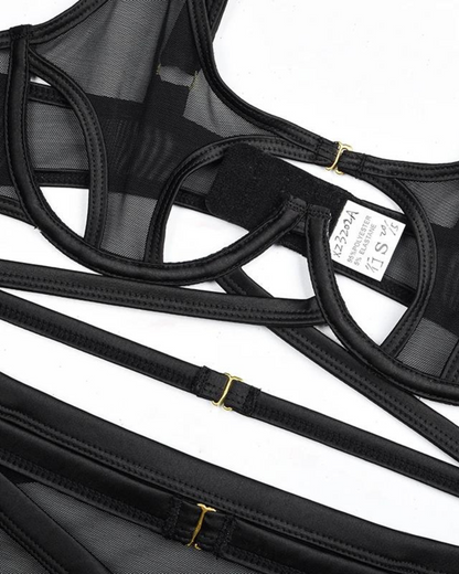 4dílný set spodního prádla se sukní