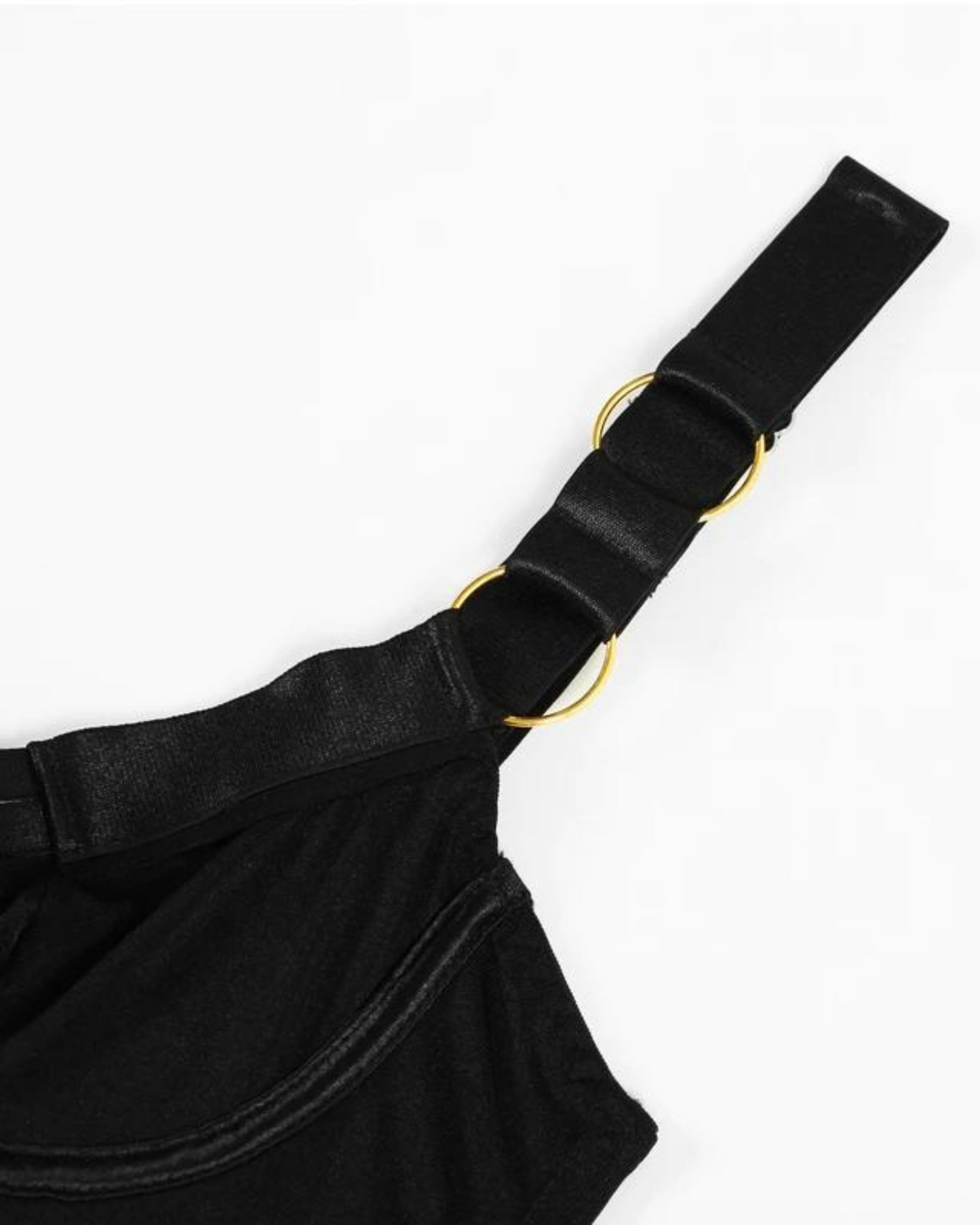 Sada spodního prádla s nastavitelnými ramínky a ozdobnými kroužky