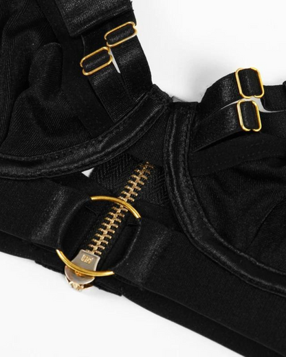 Sada spodního prádla s nastavitelnými ramínky a ozdobnými kroužky