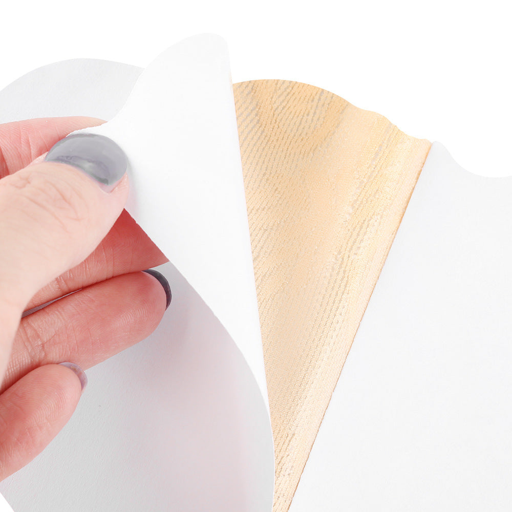 Krajkové náplasti na zvednutí prsou