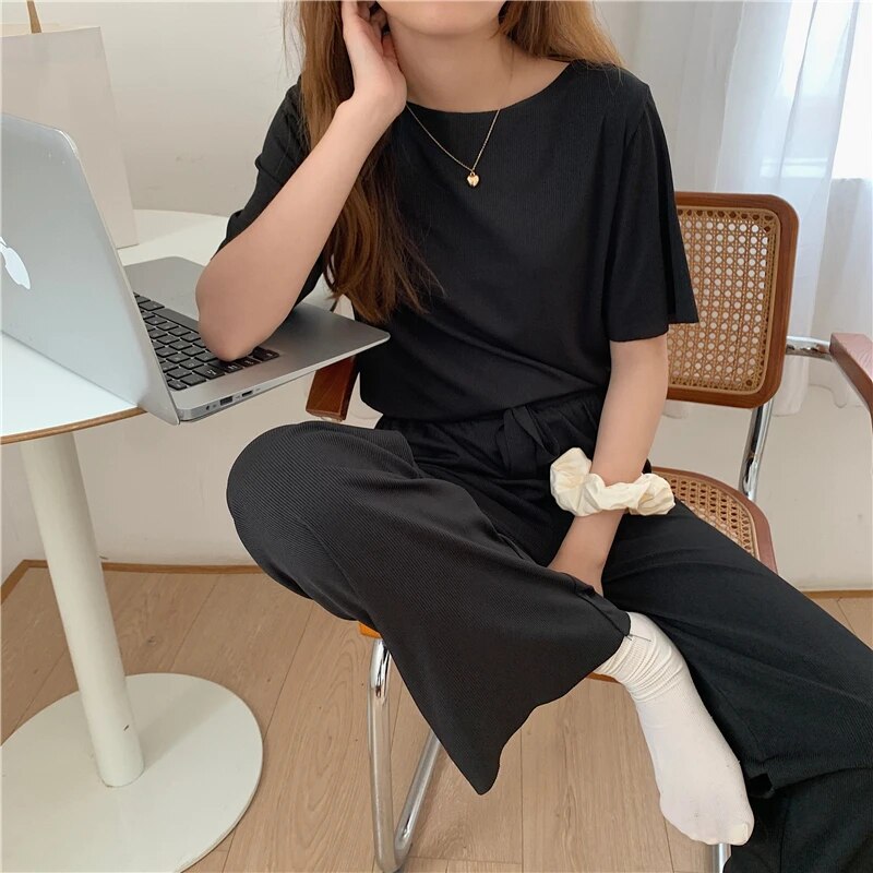 Volná souprava domácího oblečení s dlouhými nohavicemi