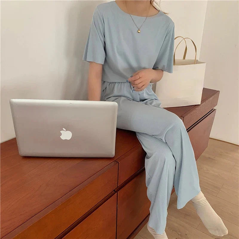 Volná souprava domácího oblečení s dlouhými nohavicemi