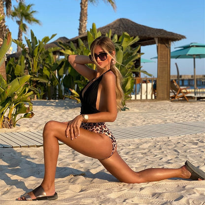 Monokini dvoubarevné jednodílné plavky s ramínky na krk