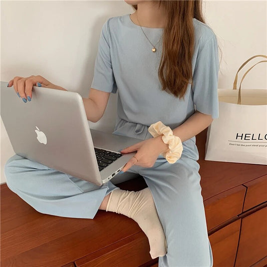 Volná souprava domácího oblečení s dlouhými nohavicemi