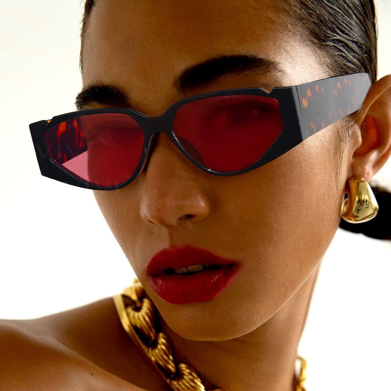 Neobvyklé unisex sluneční brýle