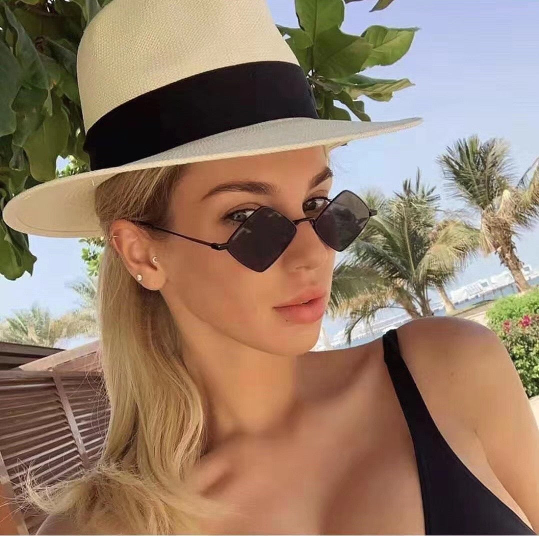 Sluneční brýle ve tvaru diamantu