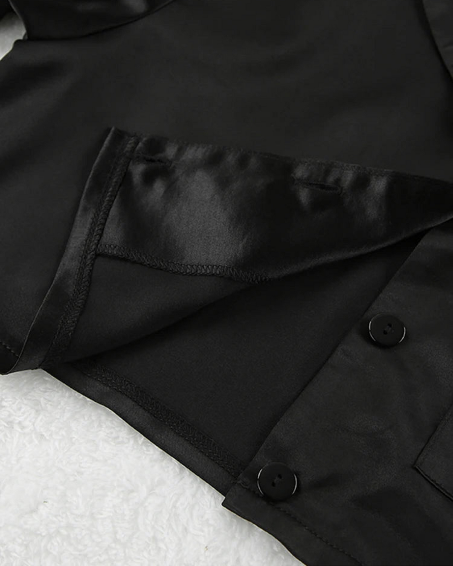 Dámské krátké pyžamo s elegantním límečkem