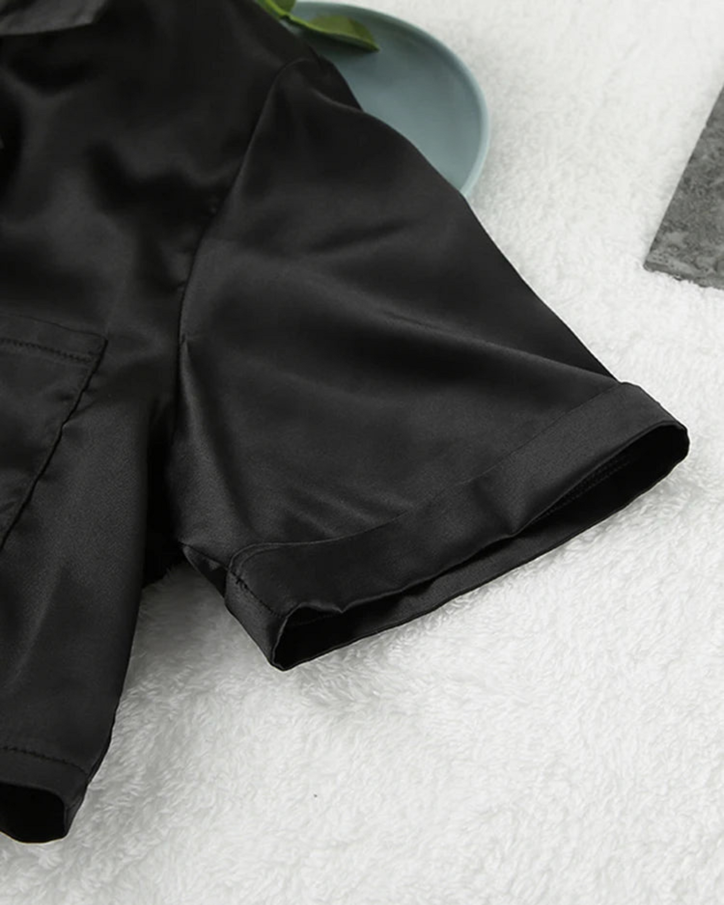 Dámské krátké pyžamo s elegantním límečkem