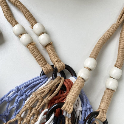 Tkaná plážová taška s barevnými třásněmi