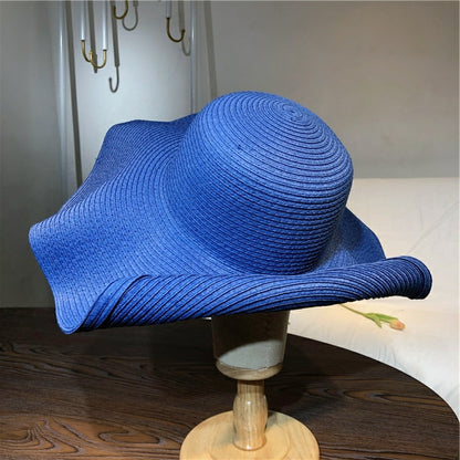 Tkaný klobouk se širokou krempou