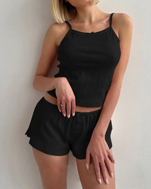 Krátké prolamované pyžamo s ramínky