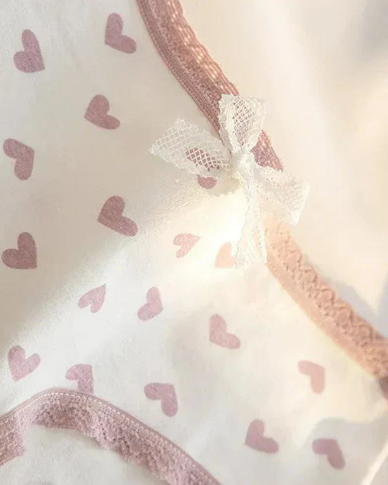 Klasické kalhotky se srdíčky