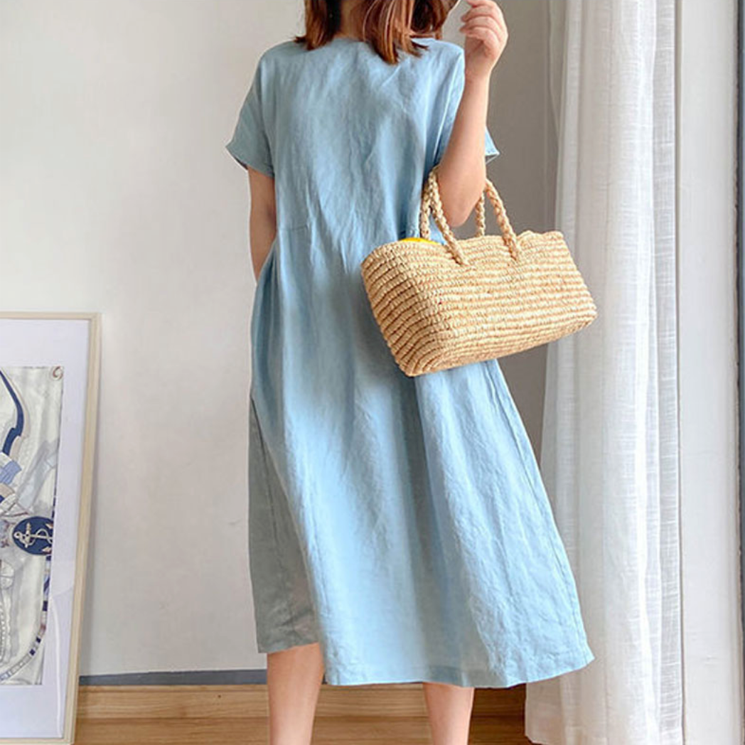 Jednoduché midi letní šaty s kapsami