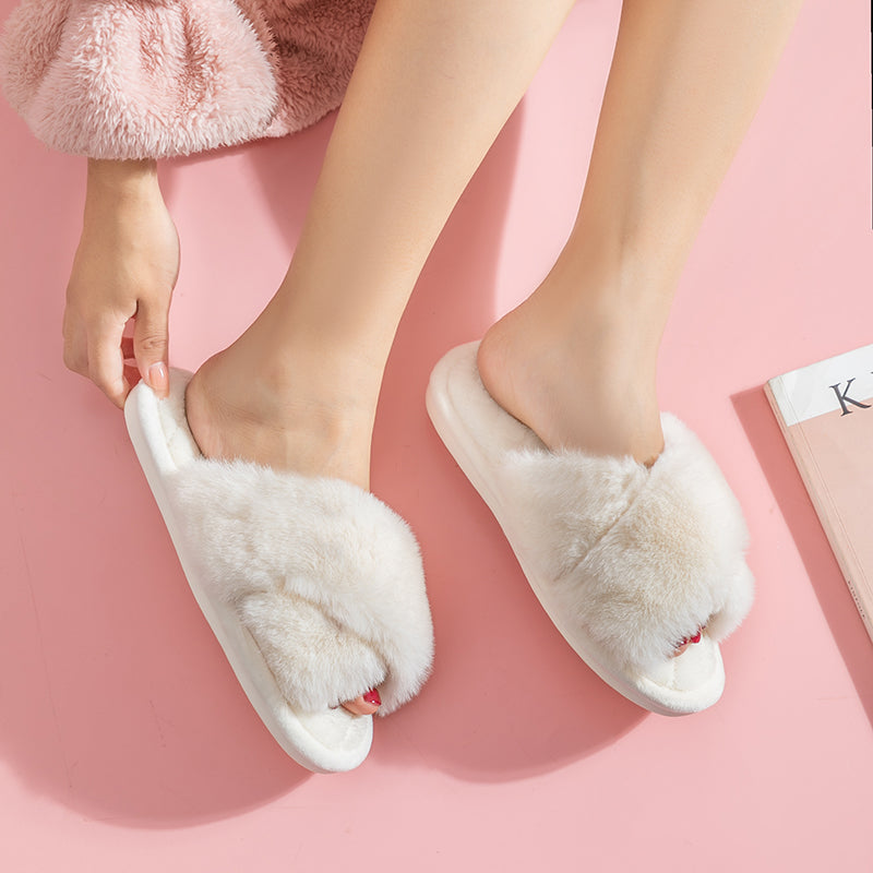 Dámské nadýchané pantofle s otevřenou špičkou