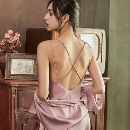 Noční košilka se zkříženými ramínky