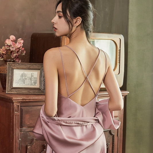 Noční košilka se zkříženými ramínky