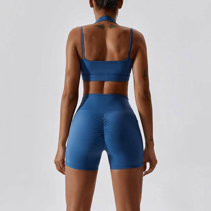 Sportovní sada z topu a kraťasů